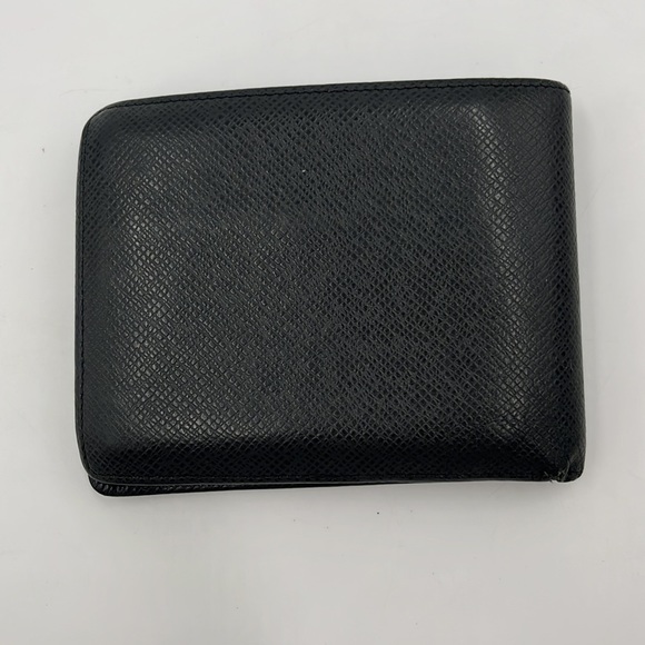 Authentic Louis Vuitton Taiga Portefeiulle Florin Bifold Wallet - Picture 17 of 17